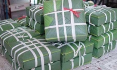 Hướng dẫn cách gói bánh chưng 2 lá chuối siêu dễ
