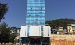 Đình chỉ công tác cán bộ tư pháp 