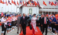 Thủ tướng lên đường dự Hội nghị cấp cao ASEAN 30 tại Philippines