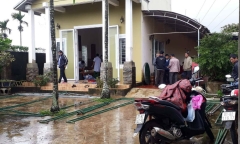 Tin tức thời sự 24h mới nhất ngày 21/8/2018: Chặn chồng nhân tình để nói chuyện, bị xe tông chết