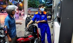 Giá xăng có thể tăng 800 đồng vào ngày mai