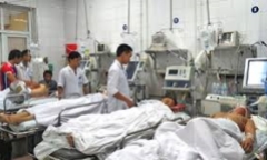 Đau đầu vì ngộ độc thực phẩm tết và tai nạn do bất cẩn