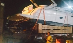 Tin tức tai nạn giao thông mới nhất hôm nay 14/8/2019: Phụ xe thiệt mạng trong lúc cứu hộ container
