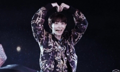Tiết lộ về mối tình đầu của những nam thần tượng hàng đầu Kpop