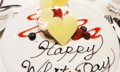 Valentine Trắng 14/3 có phải là người đàn ông tặng quà cho phụ nữ?
