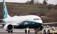 Nhiều nước tạm dừng sử dụng 737 MAX 8, cổ phiếu Boeing rớt giá sau thảm họa ở Ethiopia