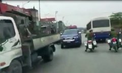 Bị truy đuổi, xe vi phạm