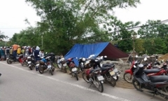 Bàng hoàng phát hiện thi thể thanh niên nổi trên mương nước