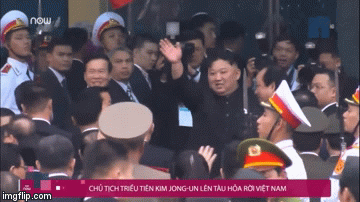 Video: Chủ tịch Kim Jong-un vẫy tay, cười rạng rỡ tạm biệt người dân Việt Nam
