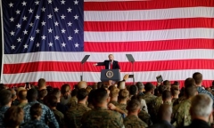 Trump cấm người chuyển giới phục vụ trong quân đội