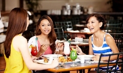 “Hãy nói với chồng: Anh không làm sẽ có thằng khác làm thay”