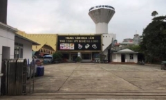 Hạ Long đóng toàn bộ cửa hàng