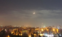 Israel bất ngờ không kích khiến thủ đô của Syria rung chuyển