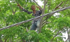 Thanh niên nghi 