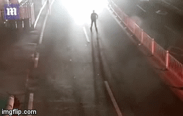 Video: Thanh niên dại dột đứng giữa đường thử lòng vợ bị xe tải đâm văng xa chục mét