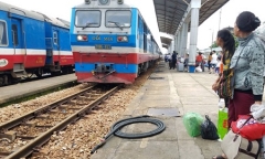2 tàu hỏa suýt đâm nhau vì trực ban... ngủ quên
