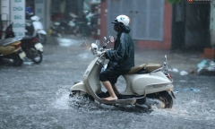 Cảnh báo đầu tuần: Hà Nội xuất hiện mưa to, dông lốc và gió giật mạnh