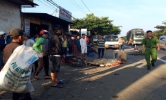 Tin tức tai nạn giao thông mới nhất hôm nay 15/10/2019:  2 người thương vong sau va chạm kinh hoàng