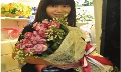 Lễ thầy cô: Hoa ngoại đắt khách, hàng nội ế ẩm