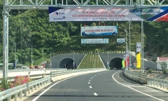 Thông xe hầm đường bộ hiện đại nhất Việt Nam