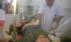 Hạ cây nêu Tết, 2 anh em ruột bị điện giật phải nhập viện cấp cứu
