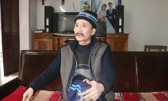 Video: Người chồng bị vợ nhốt 3 năm trong 