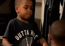 Bà mẹ chia sẻ khoảnh khắc con trai 6 tuổi trổ tài dỗ em, ai xem xong cũng trầm trồ thán phục