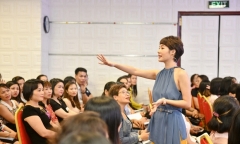 Bất ngờ vẻ đẹp sang chảnh và sự nghiệp thành công của nhân vật Uyên trong phim 
