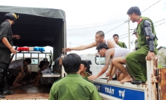 Vụ hàng trăm học viên cai nghiện phá cửa trốn trại: Truy tố 49 đối tượng cầm đầu