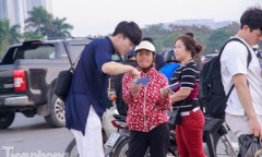 Video: Phe vé ế dài, sân Mỹ Đình vắng vẻ trận Việt Nam gặp CHDCND Triều Tiên