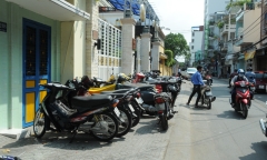 TP.HCM chỉ đạo thanh tra các bãi giữ vỉa hè ở khu đất 