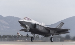 Mặc Quốc hội Mỹ phản đối, Thổ Nhĩ Kỳ nhận tiêm kích F-35