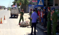 Tin tai nạn giao thông mới nhất ngày 21/6/2018: Xe máy va chạm ôtô tải, 2 mẹ con tử vong