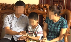Vụ trao nhầm con ở Ba Vì: Người cha sau ly hôn đã quay lại tìm gặp con đẻ
