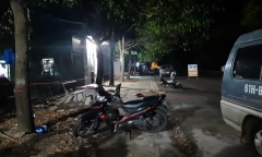 Đánh con nợ để 