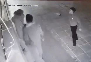 Vụ cô gái trẻ bị hành hung ở khu HH Linh Đàm: Rùng mình lời kể của nhân chứng