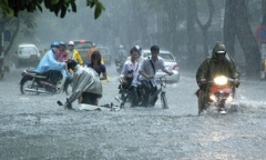 Cảnh báo mưa dông, tố lốc trên diện rộng tại Hà Nội