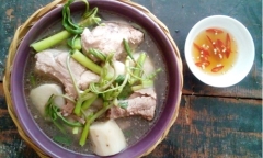 Món ngon bữa trưa: Canh khoai sọ rau rút, món ngon bổ dưỡng