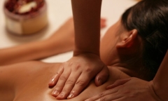 Massage vai gáy khiến quý ông tử vong: 