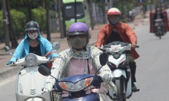 Ngày mai, Hà Nội nắng nóng, chiều tối mưa rào