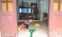 Mẹ cùng con gái 17 tháng tuổi uống thuốc diệt cỏ