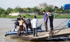 Tin tức mới nhất vụ tàu chở cát bị đâm chìm, 2 mẹ con mất tích