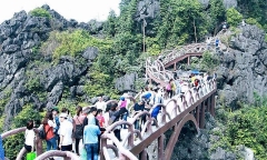 Công trình trái phép ở di sản Tràng An: Bộ Văn hóa yêu cầu xử lý nghiêm