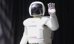 2 robot huyền thoại được xem là cách mạng công nghệ, từng làm 