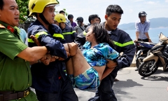 Tin tức thời sự 24h mới nhất ngày 11/7/2018: Cô gái 25 tuổi nghi ngáo đá, la hét trên cây