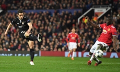 Man United cúi gằm mặt rời Champions League sau thất bại cay đắng