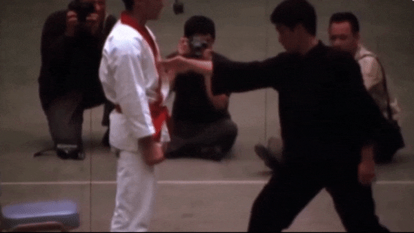 Video: Giải mã cú đấm tuyệt kỹ nhất thốn quyền của Lý Tiểu Long