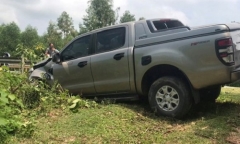 Tin tức tai nạn giao thông mới nhất hôm nay 6/10/2019: Va chạm với xe bán tải, 2 vợ chồng trẻ tử vong