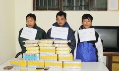 Bị vây bắt, nhóm vận chuyển gần 80 bánh heroin chống trả cảnh sát