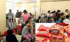 Ăn kẹo của nhóm người lạ mặt, 49 học sinh tiểu học phải nhập viện